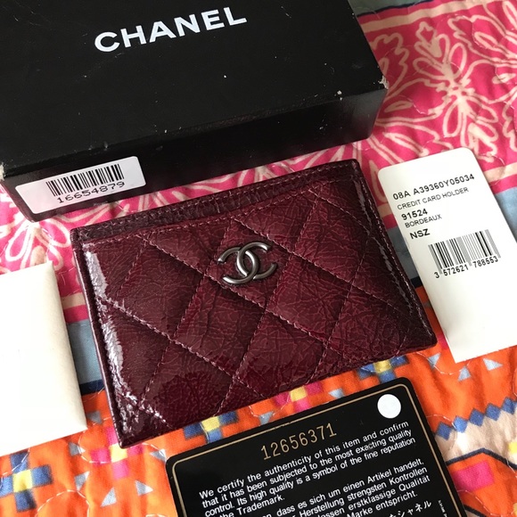 CHANEL - Dark Burgundy Leather Credit Card Holder - Picture 3 of 8